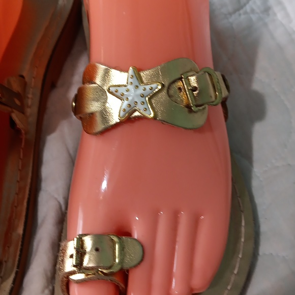 KINO - Picture 2 of 9